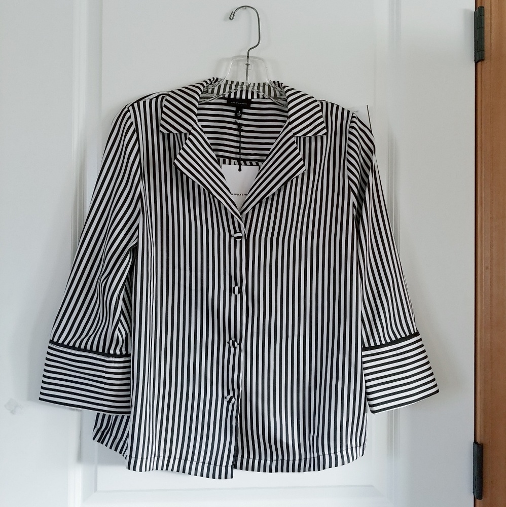 NWT Who What Wear button down shirt